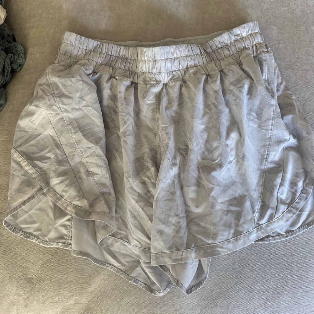 lululemon athletica Light Gray and White Geometric Design Athletic Shorts